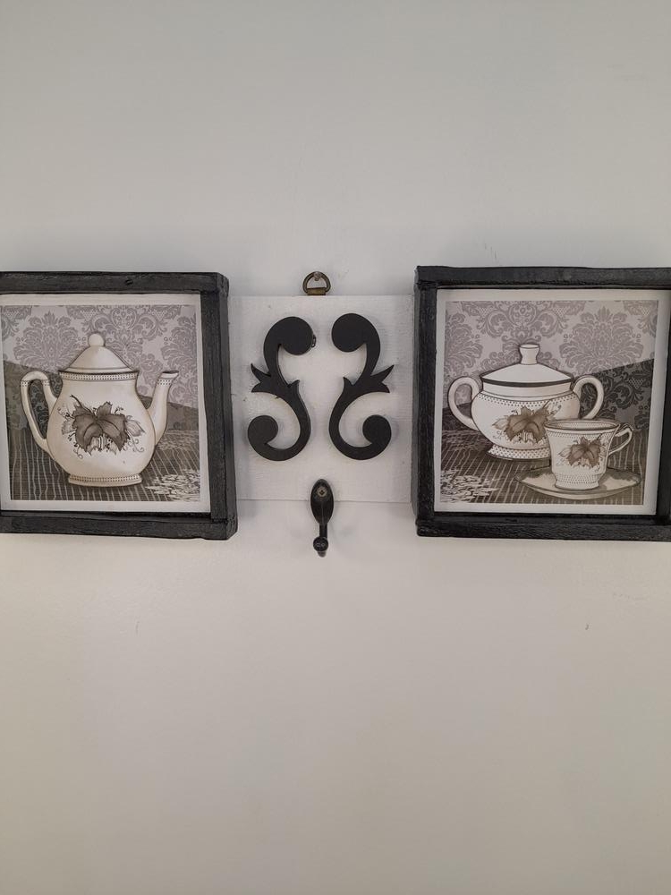 Porta Chave de Madeira Branco e Preto Decorado