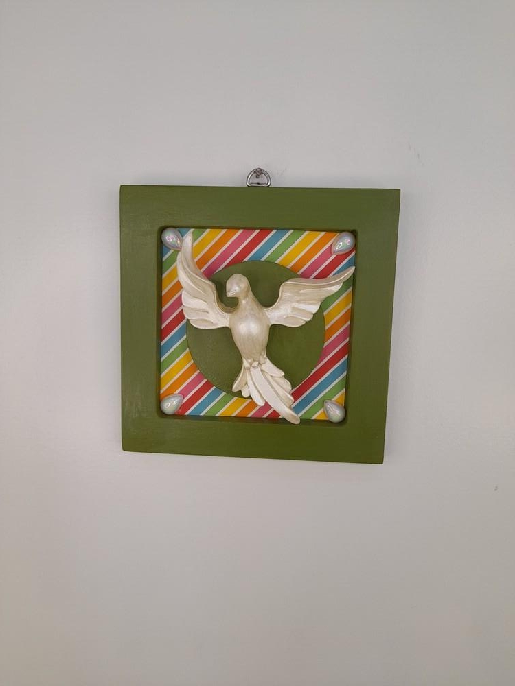 Quadro de mdf Verde Decorado com Divino Fundo Colorido