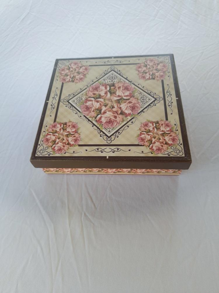 Caixa em mdf para joia / bijuteria decoração floral