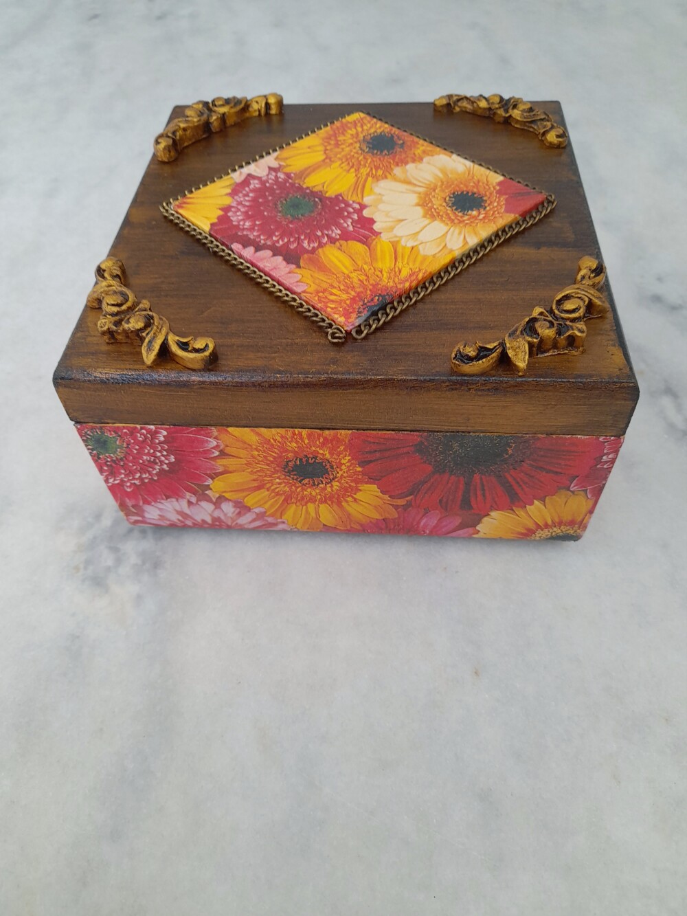 Caixa em mdf para joia / biju detalhe floral envelhecido
