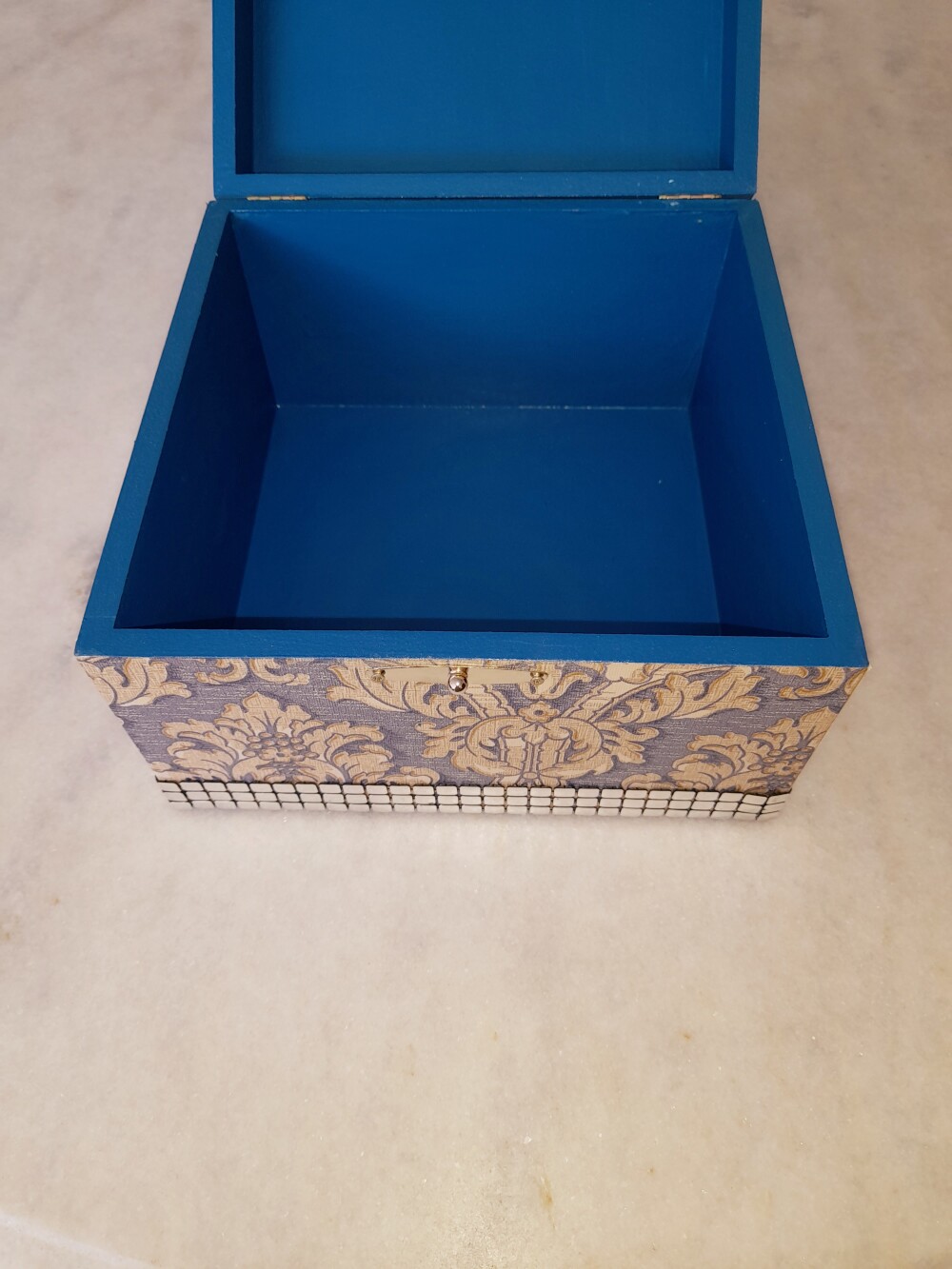 Caixa bau azul decorado sem divisória