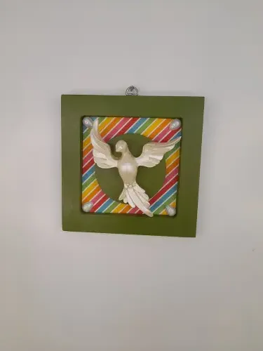 Quadro de mdf Verde Decorado com Divino Fundo Colorido