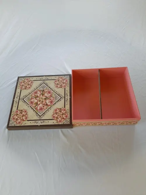 Caixa em mdf para joia / bijuteria decoração floral