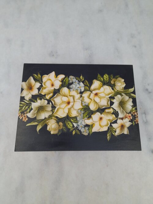 Caixa para Joia em mdf preta com detalhe floral c/ 2 div