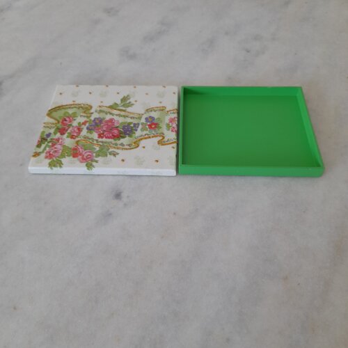 Caixa em mdf para joia/biju pequena motivo floral