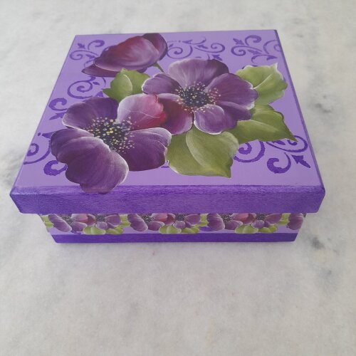 Caixa em mdf para joia/biju lilás e roxa decoração floral