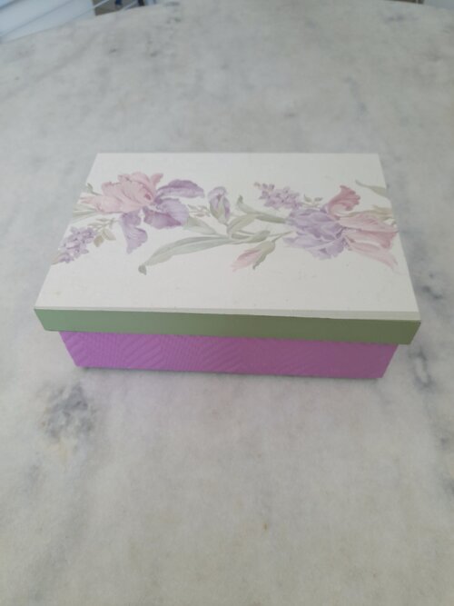 Caixa em mdf para Joia/bijuteria verde e lilás c/ estampa floral