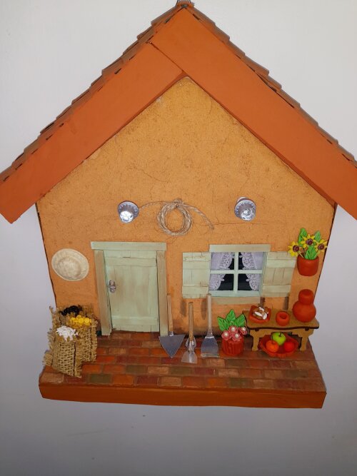 Quadro em mdf e madeira casa caiada com miniatura