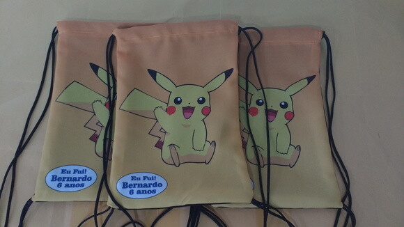 mochilinha piKachu