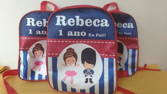 mochila soldadinho de chumbo