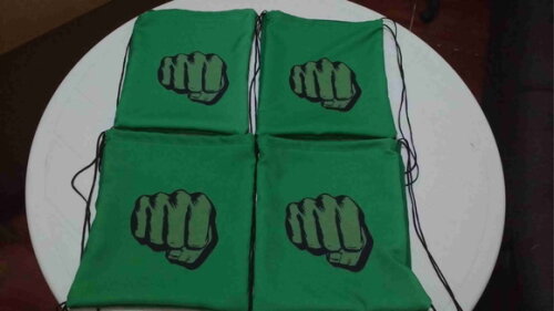 Mochilinha Hulk