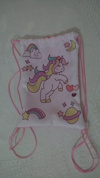 mochilinha unicornio
