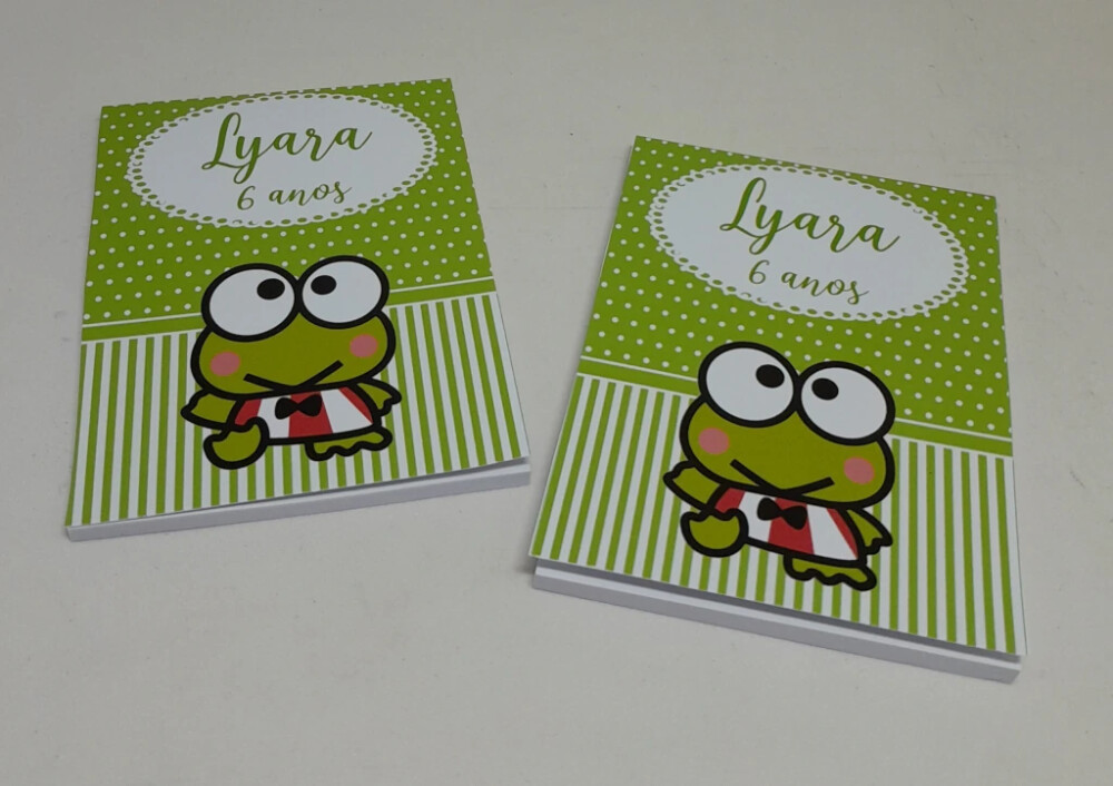 Kit 20 Lembrancinhas Bloquinho com Lápis Hello kitty e Sapinho K