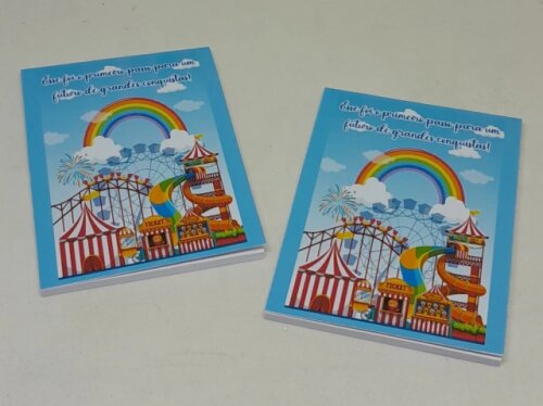 Kit 20 Lembrancinhas Bloquinho com Lápis Parque de Diversões - 