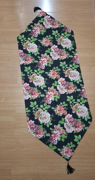 Caminho de Mesa Floral
