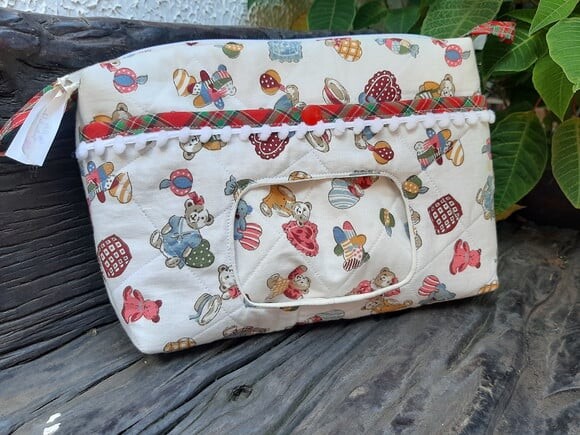Necessaire para bebê com toalha