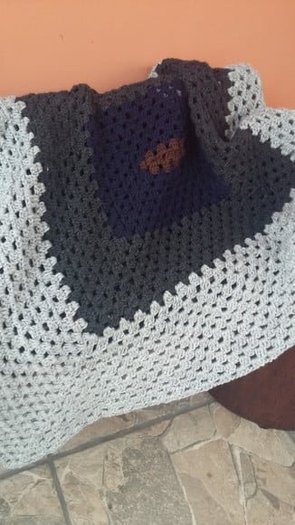 Manta cinza
