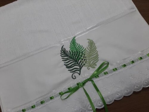 Toalha de rosto folhas