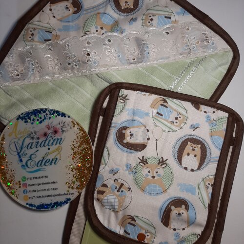 Capinha para caderneta e babete