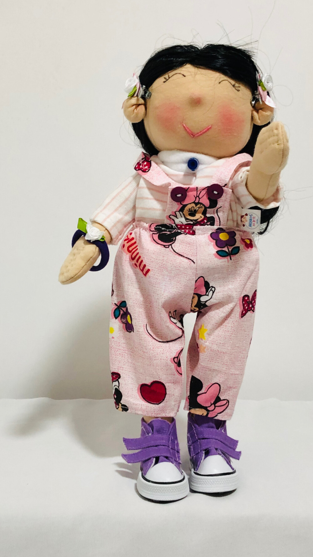 Boneca oriental inclusiva-traqueo e GTT