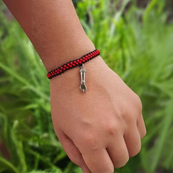Pulseira de Macramê - Figa de Proteção