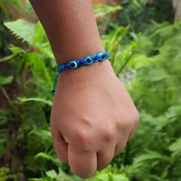 Pulseira de Macramê Olho Grego