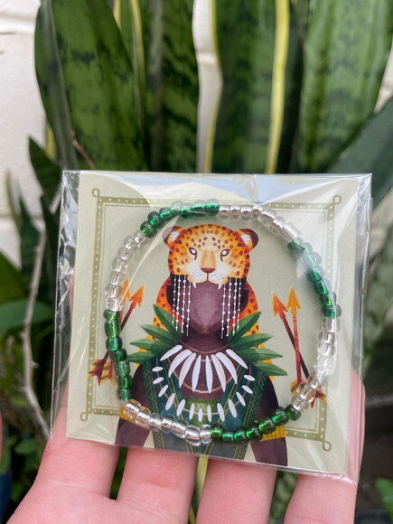 Lembrancinha Oxóssi Pulseira de Miçangas com Card