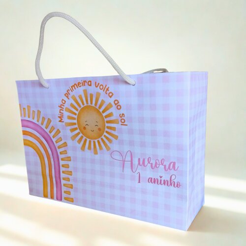 Sacolinha Volta ao sol com nome e idade - 14x6,2x20 - PEGUE E MON
