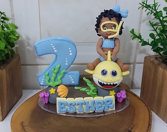 Topo de Bolo Baby Shark Menina