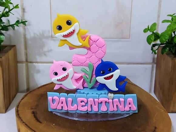 Topo de Bolo Baby Shark Menina