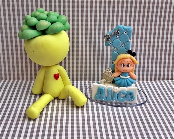 Vela Personalizada Alice no pais das Maravilhas