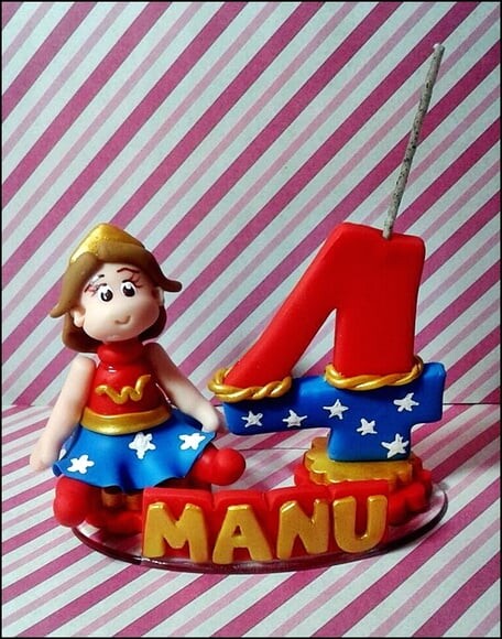 Vela Personalizada Mulher Maravilha
