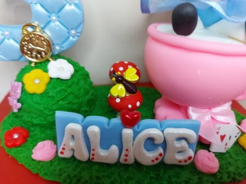 Alice No Pais Das Maravilhas Topo De Bolo Personalizado