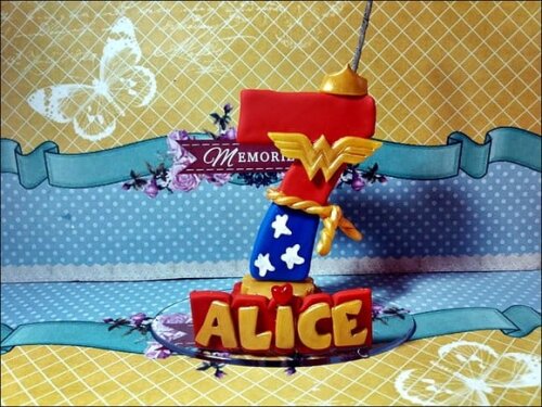 Vela Personalizada Mulher Maravilha
