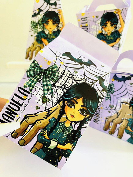 Kit Festa Wandinha (40 Peças)