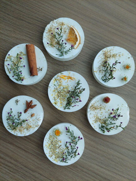 Lembrancinha - Sabonete Decorado com Flores e Especiarias