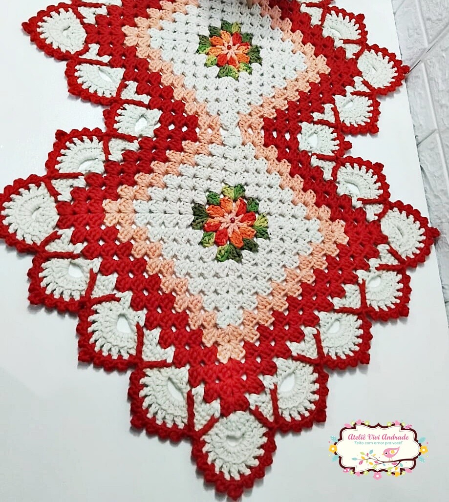 Trilho de Mesa em crochê/Caminho de Mesa Floral Retangular em cr