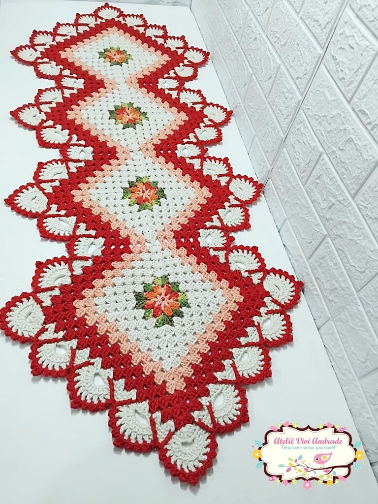 Trilho de Mesa em crochê/Caminho de Mesa Floral Retangular em cr