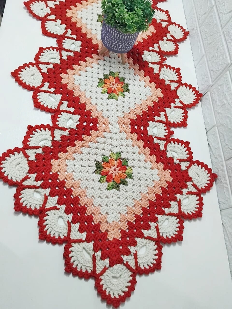 Trilho de Mesa em crochê/Caminho de Mesa Floral Retangular em cr