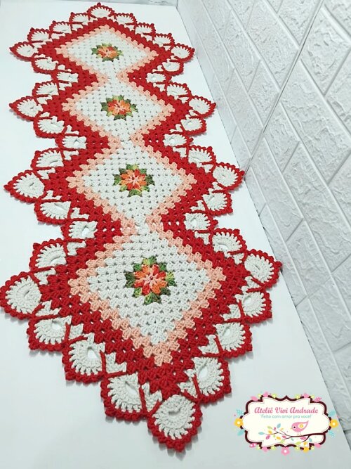 Trilho de Mesa em crochê/Caminho de Mesa Floral Retangular em cr