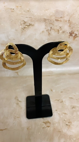 Brinco Arcos Assimetricos Ouro