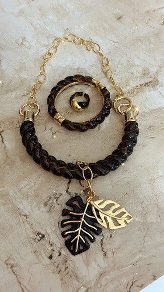 Colar Corda e Folhas Caramelo Dourado
