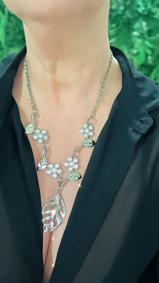 Colar Flores e Folhas Silver