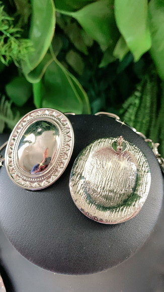 Conjunto Colar Brinco Medalhas Prata