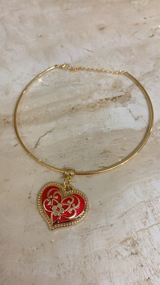 Gargantilha Coração Vermelho Dourado