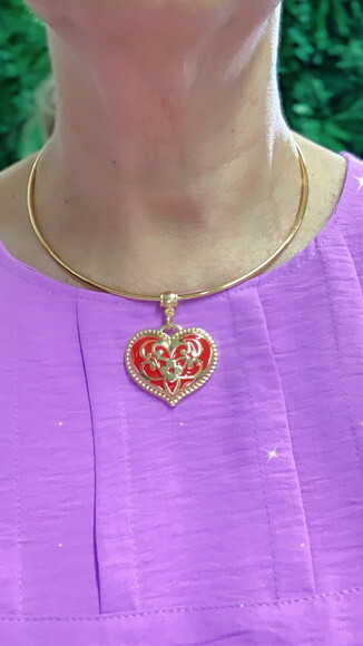 Gargantilha Coração Vermelho Dourado