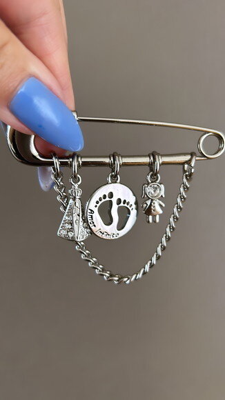 Alfinete Menina Silver