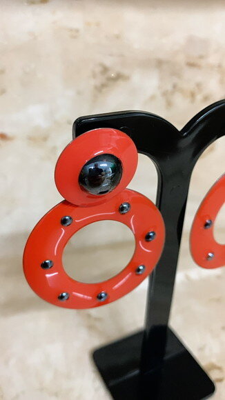 Brinco Esmaltado Argola Vermelho e Preto