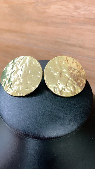 Brinco Metal Martelado