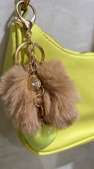 Chaveiro Pompom Love Lima